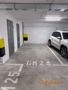 Garažno mesto + ostava 8 m², Bul. Patrijarha Pavla 1